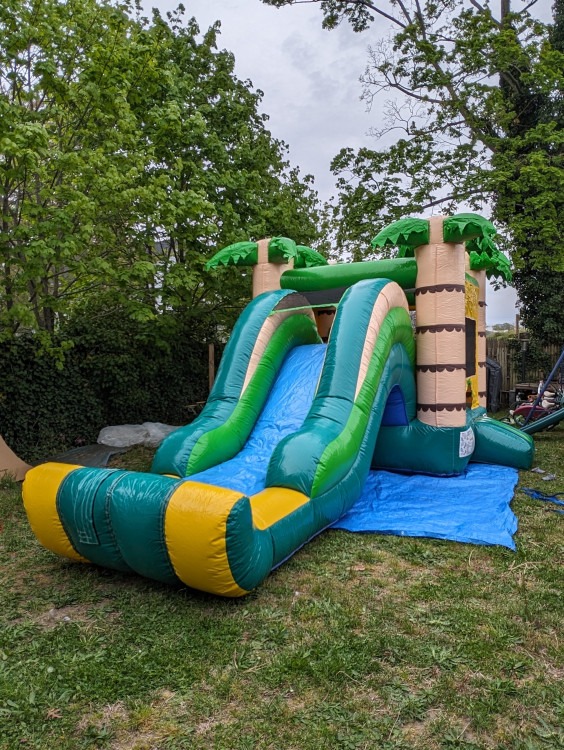 Bounce House With Slide